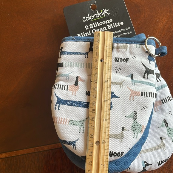 Dachshund themed set of two dachshund themed silicone mini ov… - Picture 4 of 7